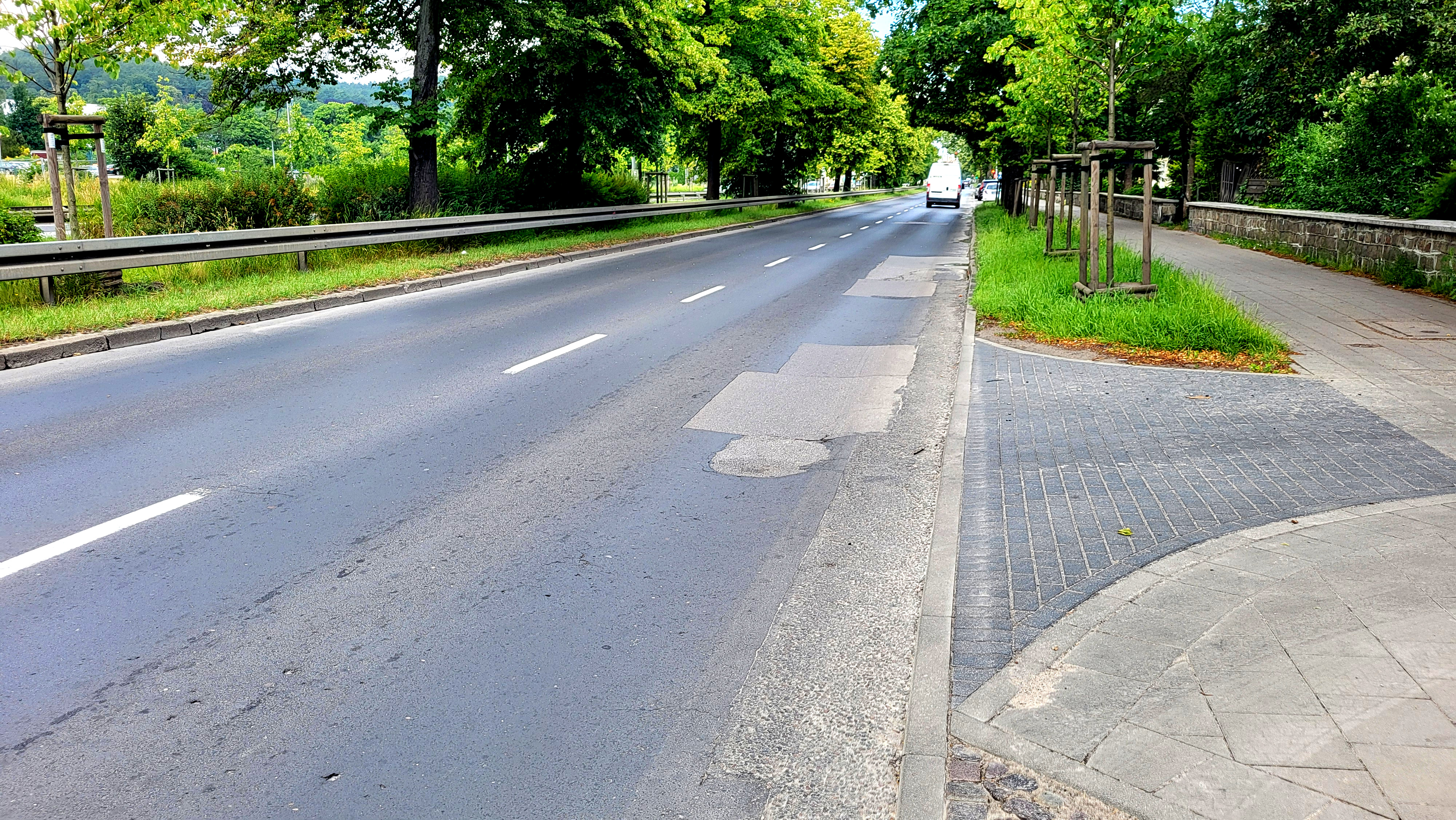 Grunwaldzka od Opackiej 11 06 24a 12