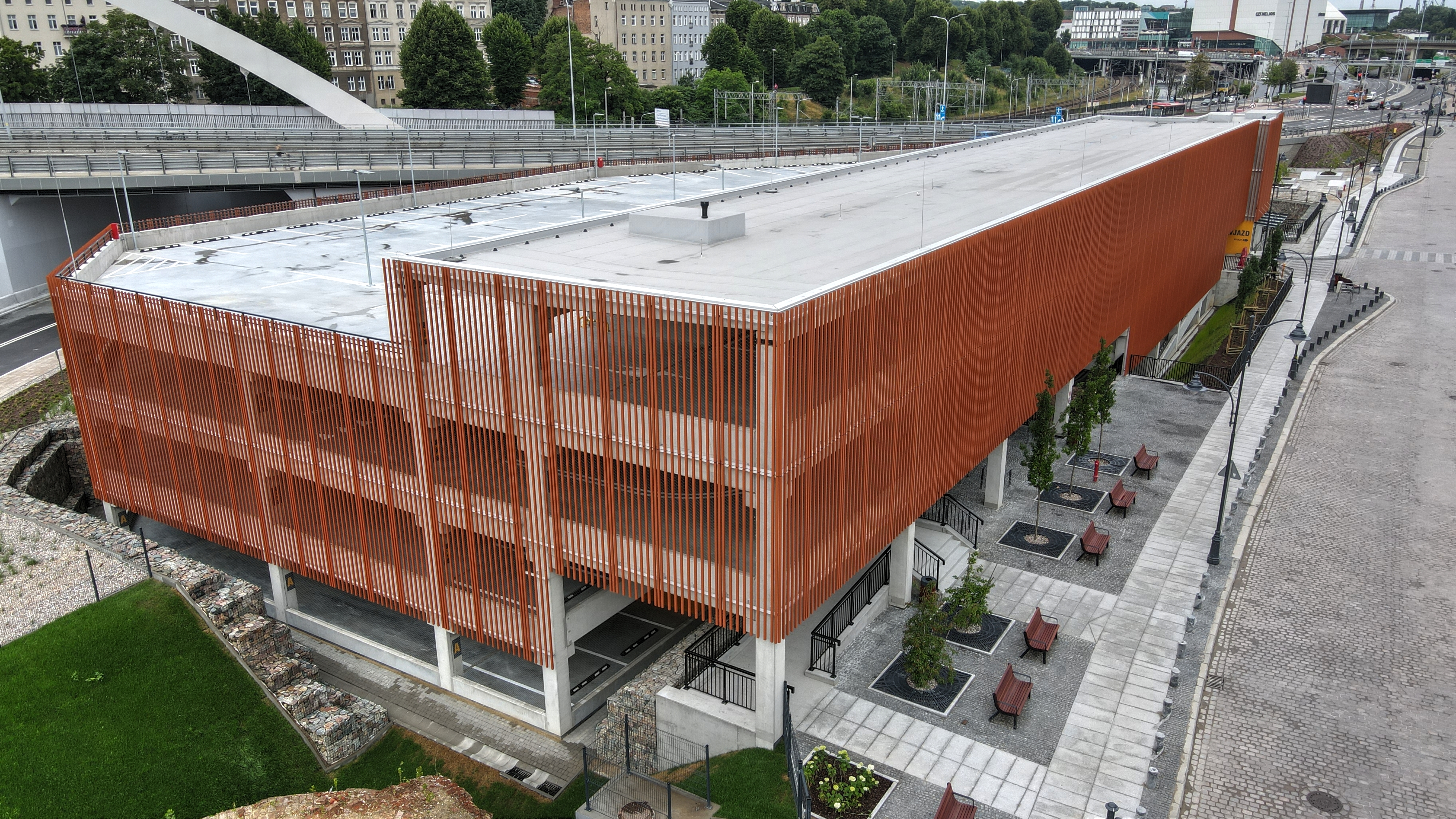 WBG 09 07 21 21