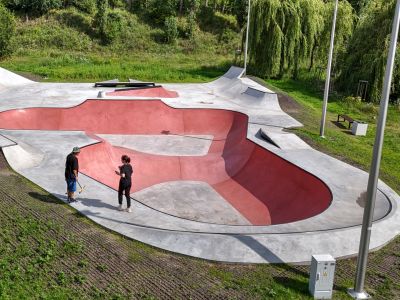 Zakończono budowę skateparku w Jarze Wilanowskim